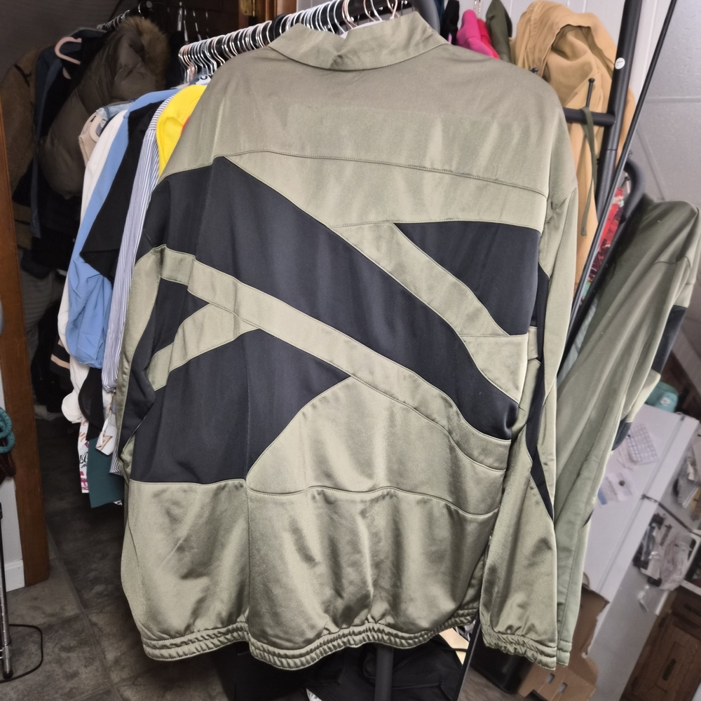 Men's Reebok Olive and Black Track Jacket Size 2XL NWOT